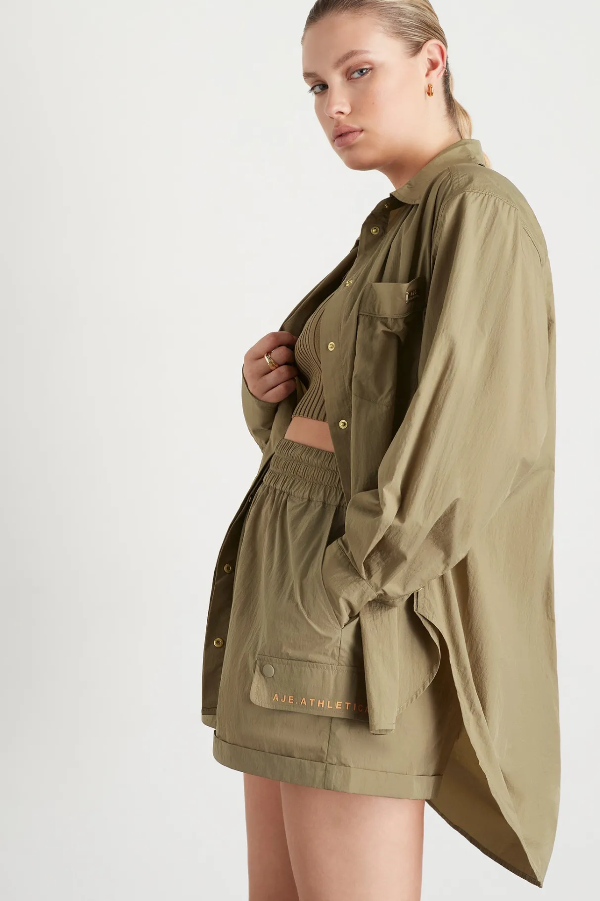 side_split_windbreaker_shirt__9-5.webp Cheap Aje ATHLETICA Side Split Windbreaker Shirt 406 Soft Khaki
