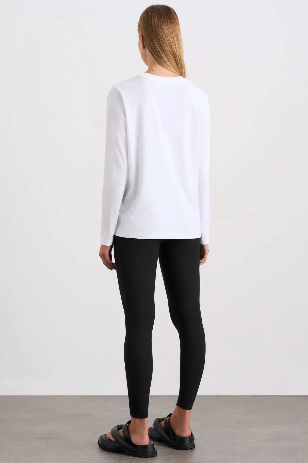 signature_logo_long_sleeve_tshirt__4.webp Shop Aje ATHLETICA Signature Logo Long Sleeve T-Shirt 127 White/Herringbone