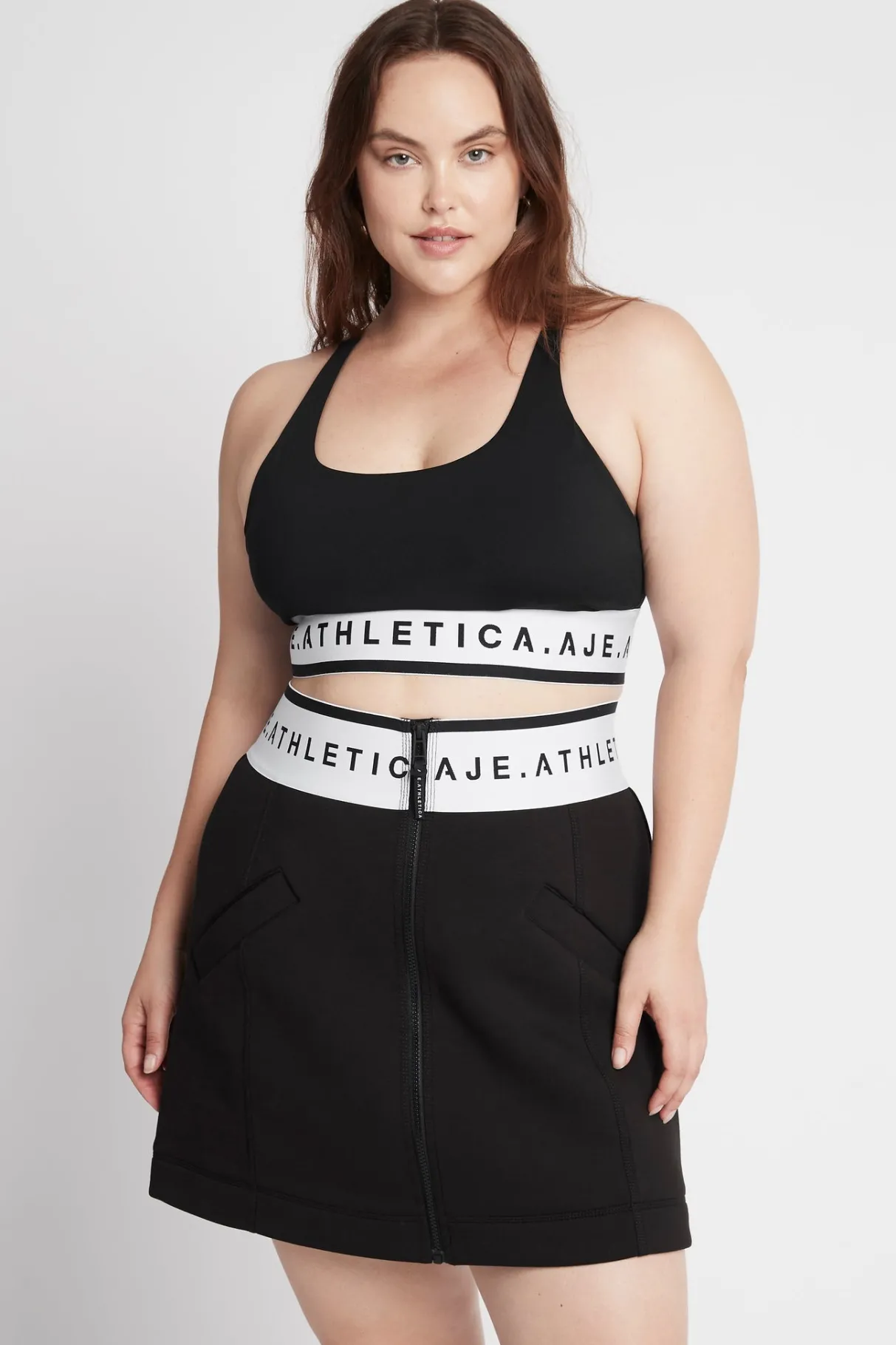 signature_logo_sports_bra__11.webp Fashion Aje ATHLETICA Signature Logo Sports Bra 313 Black/White
