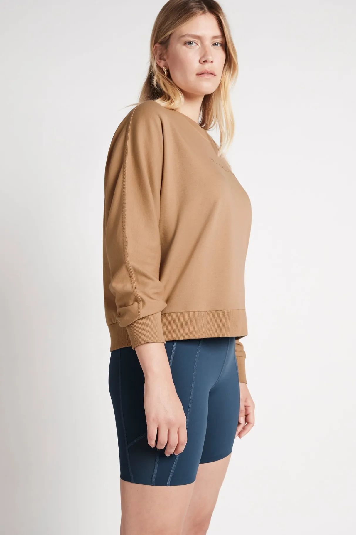 signature_logo_sweatshirt__8-1.webp Online Aje ATHLETICA Signature Logo Sweatshirt 122 Beige
