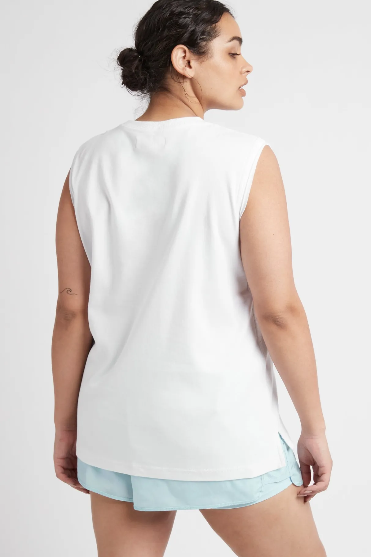 signature_logo_tank__14.webp Shop Aje ATHLETICA Signature Logo Tank 101 White