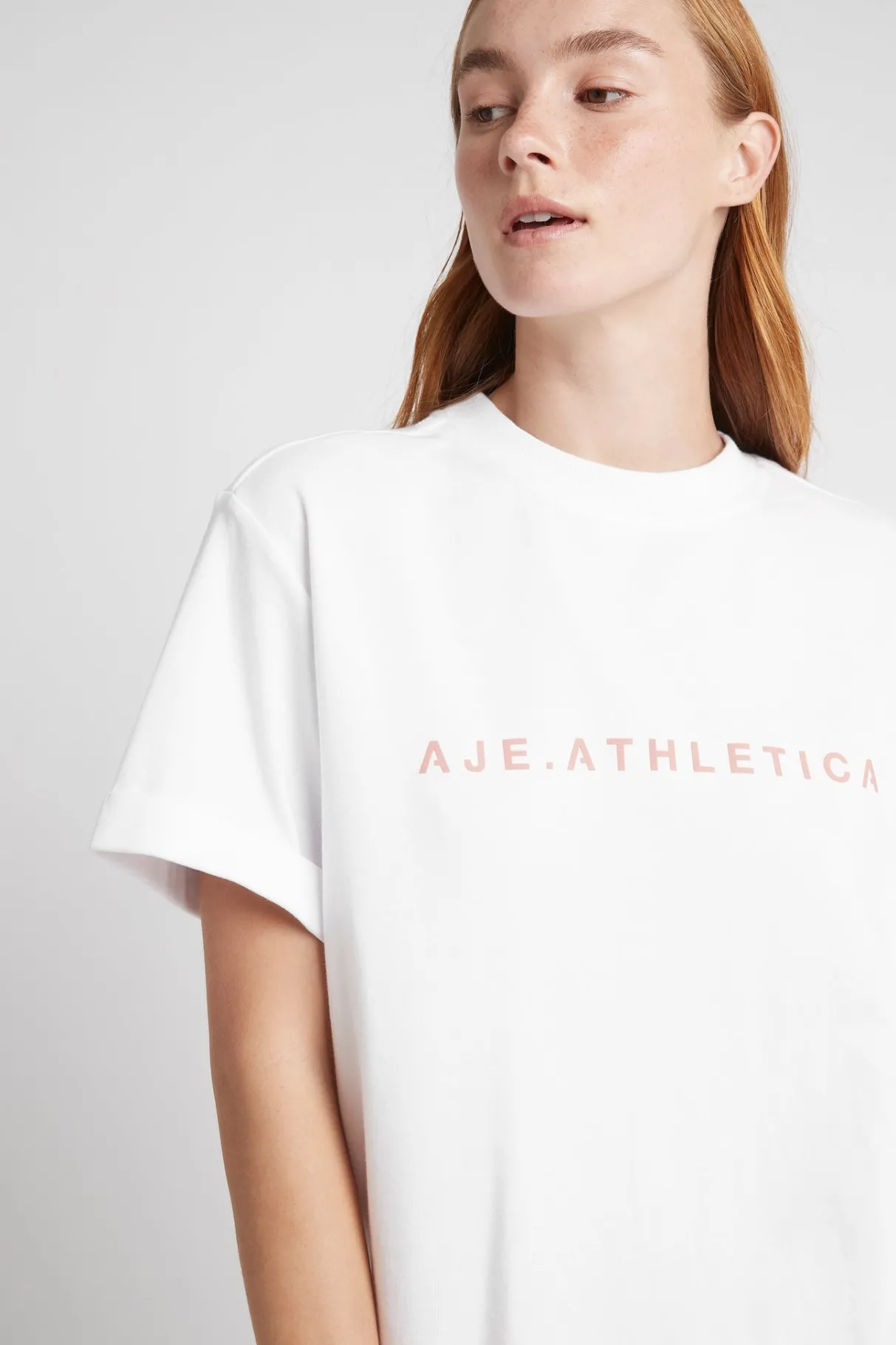 signature_logo_tshirt__3.webp Discount Aje ATHLETICA Signature Logo T-Shirt 102 White/Sunset Pink