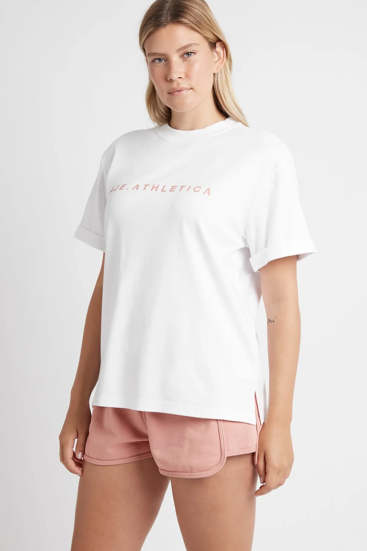 signature_logo_tshirt__7.webp Discount Aje ATHLETICA Signature Logo T-Shirt 102 White/Sunset Pink