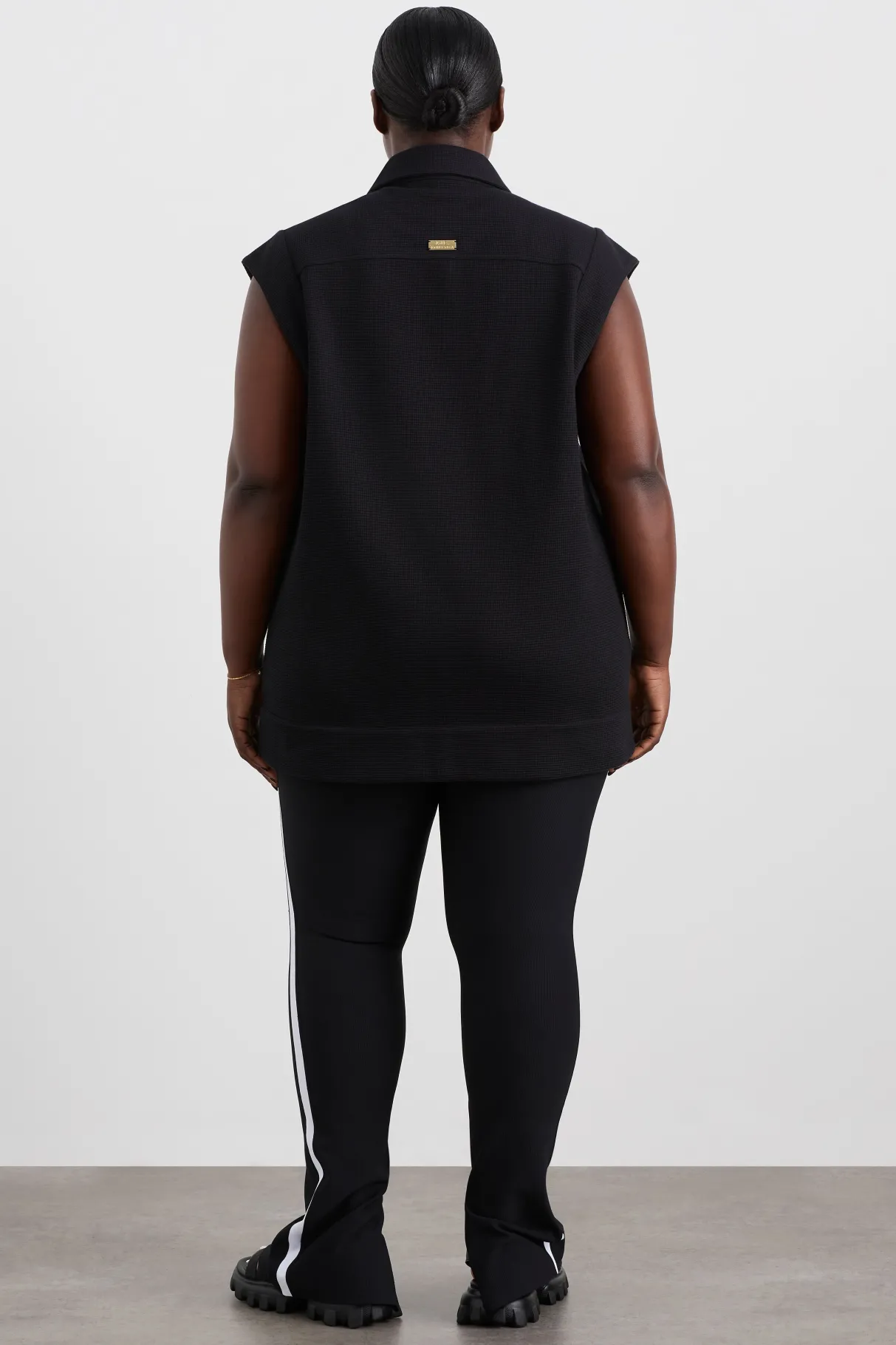 sleeveless_waffle_jacket__16.webp Online Aje ATHLETICA Sleeveless Waffle Jacket 785 Black