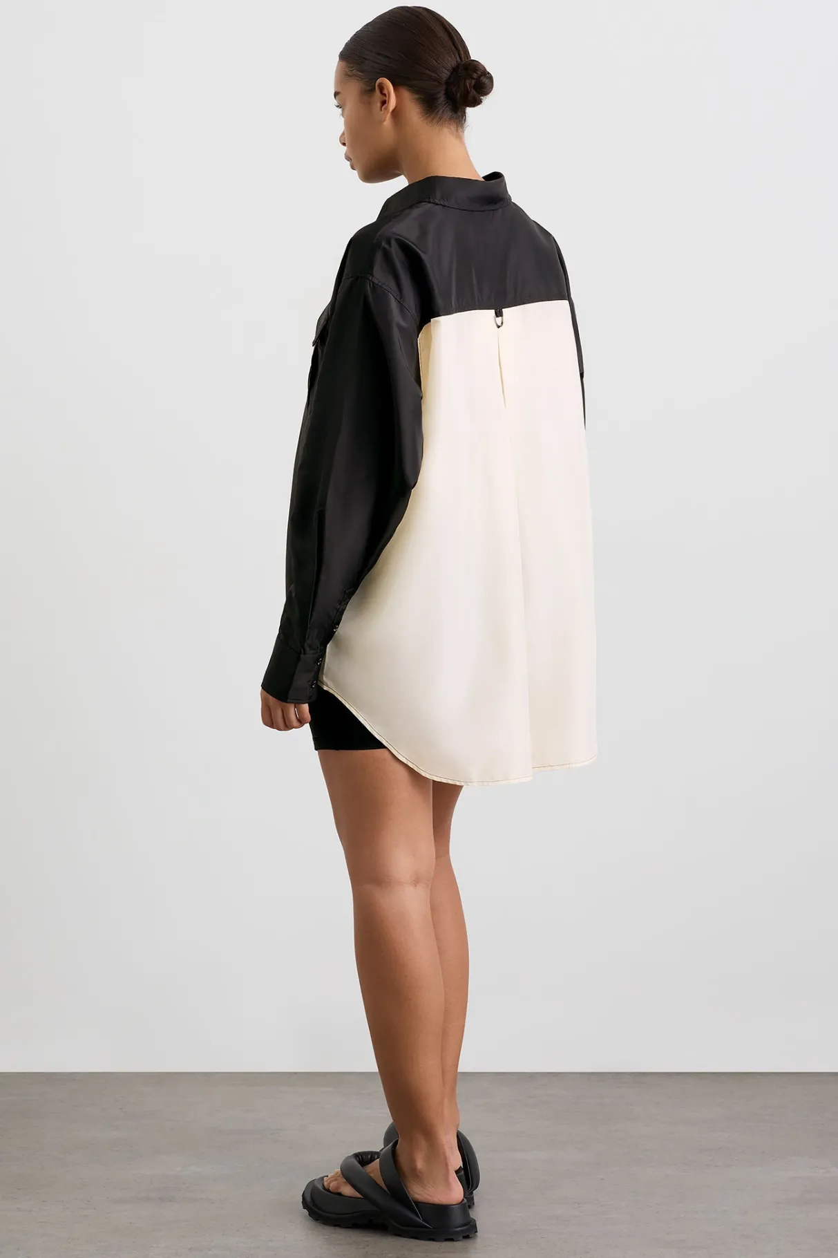 spliced_spray_shirt__11.webp Hot Aje ATHLETICA Spliced Spray Shirt 427 Black Limestone Beige