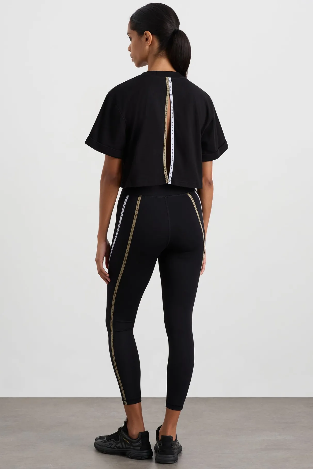 split_back_crop_tee__5.webp Online Aje ATHLETICA Split Back Crop Tee 114 Black/Multi