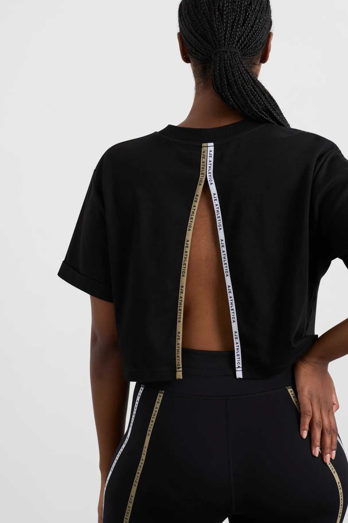split_back_crop_tee__6.webp Online Aje ATHLETICA Split Back Crop Tee 114 Black/Multi