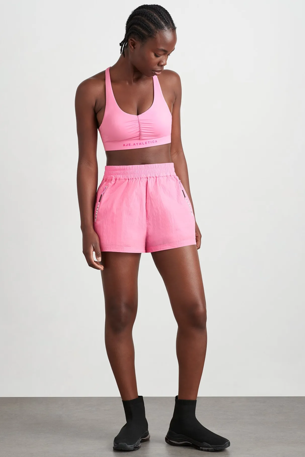 spray_short__0-1.webp Outlet Aje ATHLETICA Spray Short 620 Candy Pink