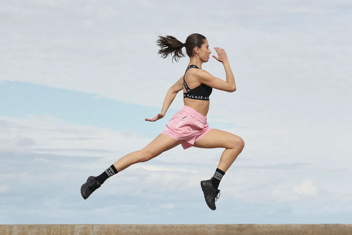 spray_short__19.webp Outlet Aje ATHLETICA Spray Short 620 Candy Pink