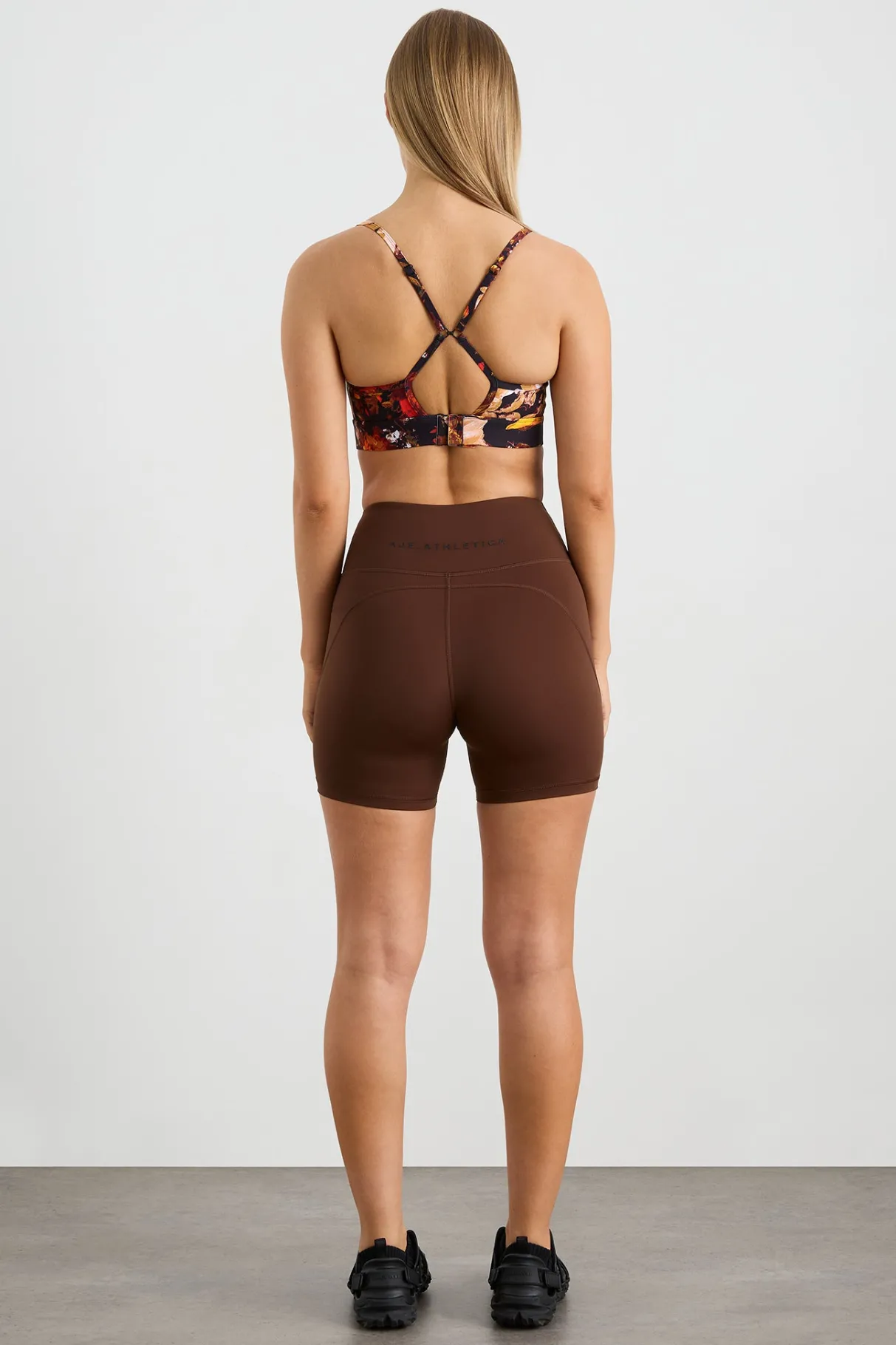 square_neck_sports_bra__4-2.webp Outlet Aje ATHLETICA Square Neck Sports Bra 307 Autumnal Garden