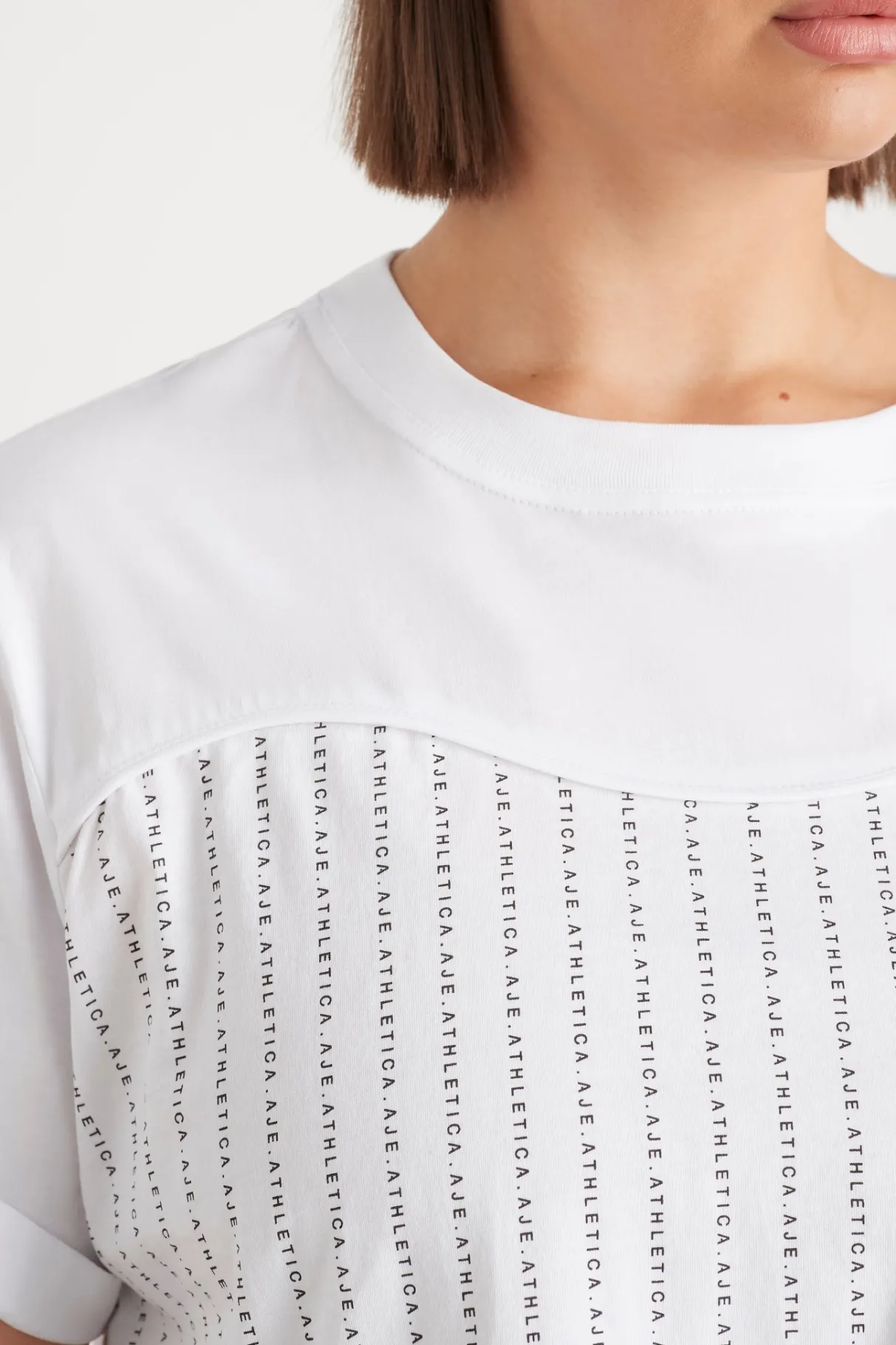 sweetheart_logo_tshirt__12.webp Fashion Aje ATHLETICA Sweetheart Logo T-Shirt 105 White/Black