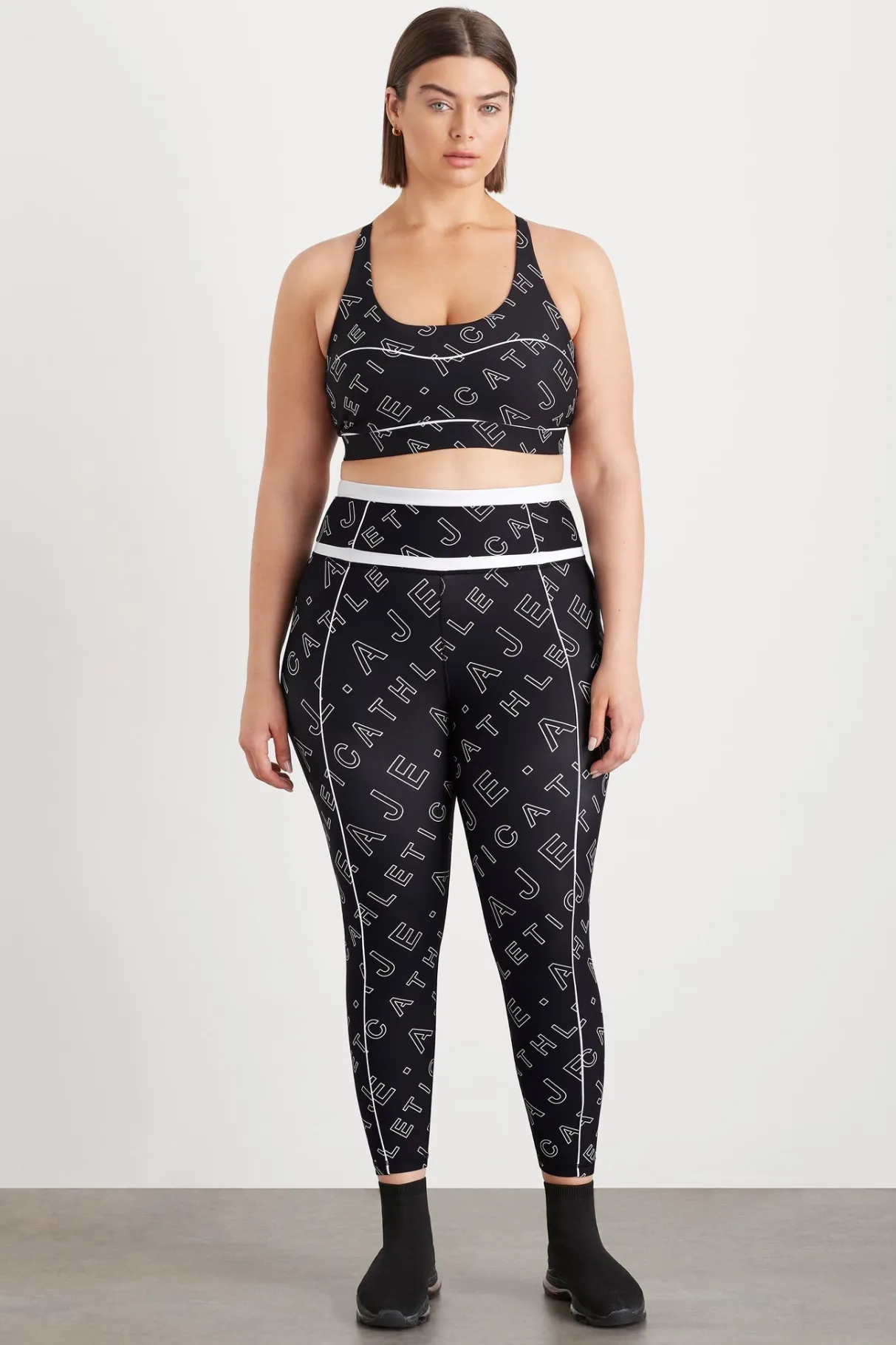 sweetheart_piping_bra__11.webp Outlet Aje ATHLETICA Sweetheart Piping Bra 330 Black Fineline Logo