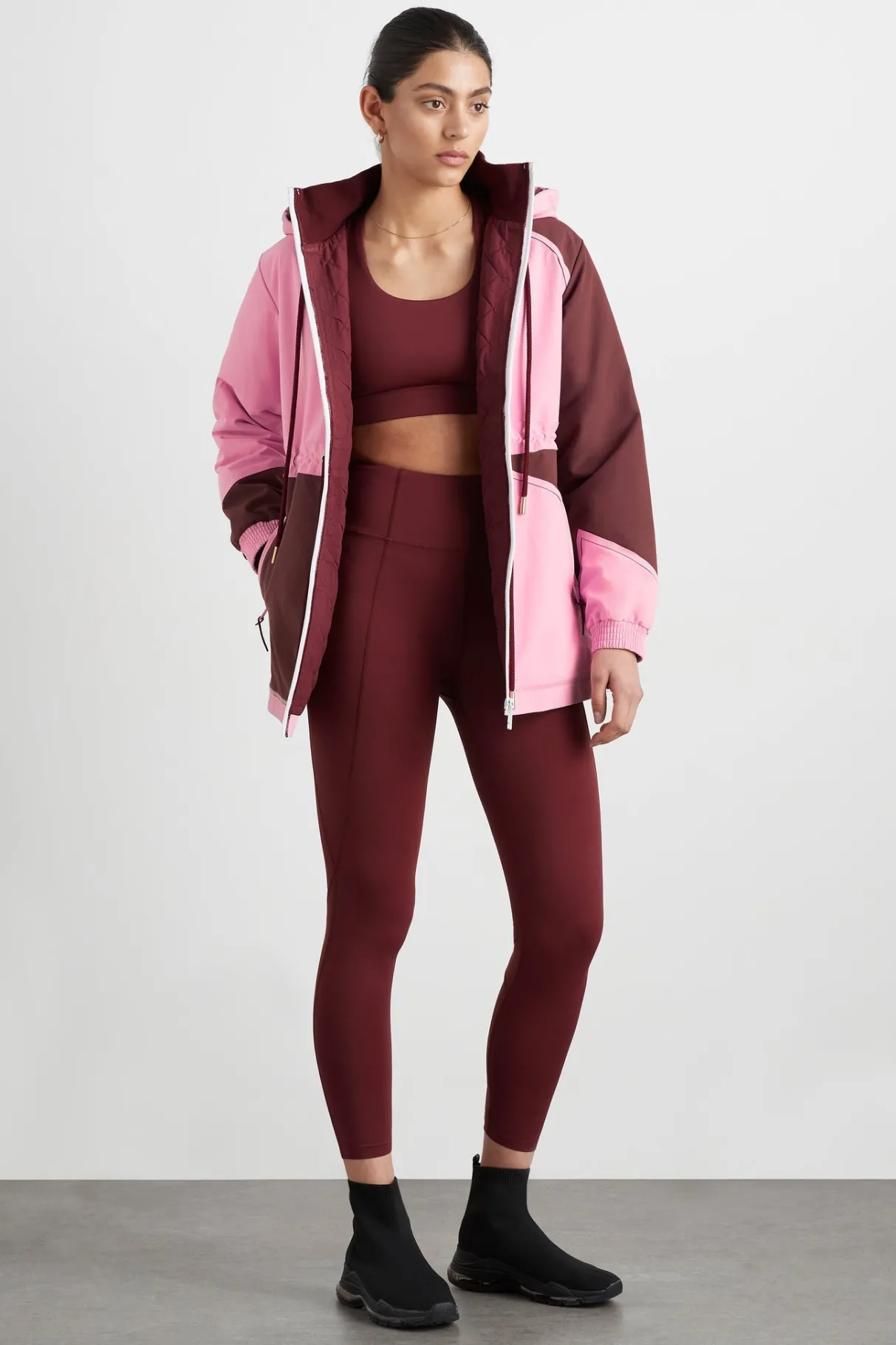 twist_back_sports_bra__5.webp Store Aje ATHLETICA Twist Back Sports Bra 335 Burnt Burgundy/Berry