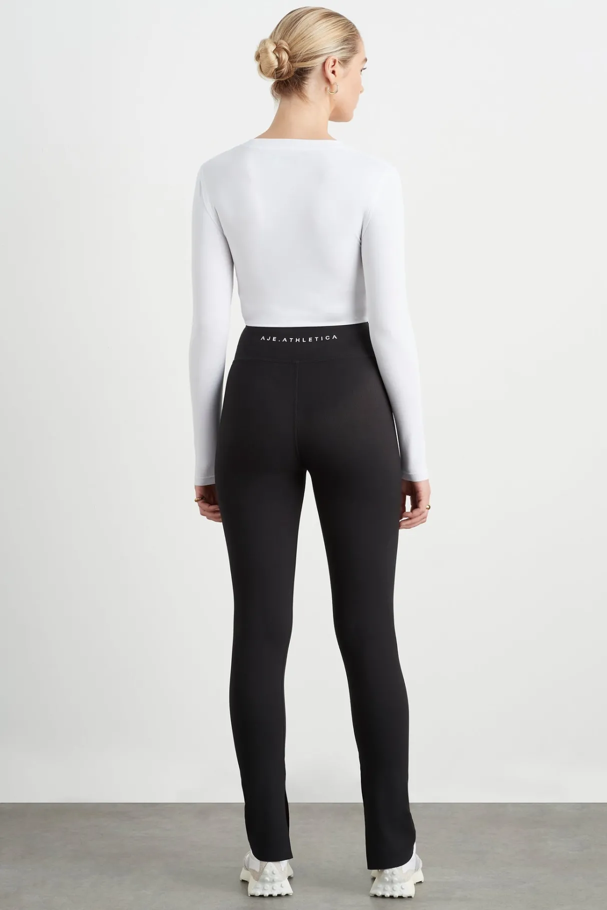 twist_front_long_sleeve_crop_top__4.webp Cheap Aje ATHLETICA Twist Front Long Sleeve Crop Top 328 White/Black