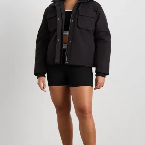 Store Aje ATHLETICA Wide Collar Puffer 025 Black