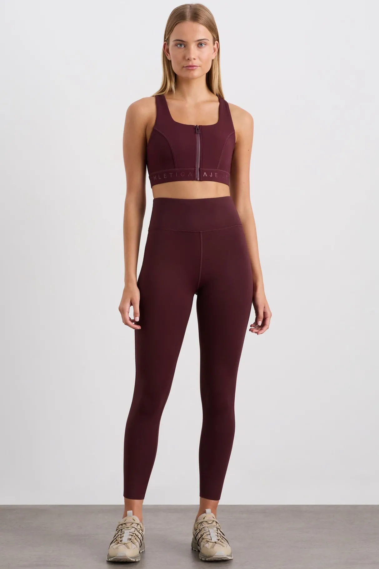 zip_front_logotape_sports_bra__3-1.webp Flash Sale Aje ATHLETICA Zip Front Logotape Sports Bra 319 Burgundy